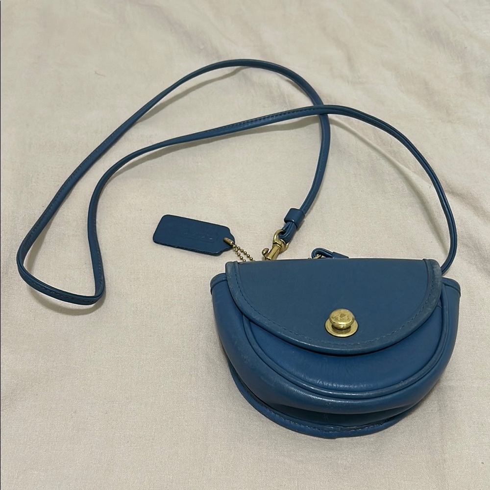COACH Vintage Blue Leather Crossbody Bag